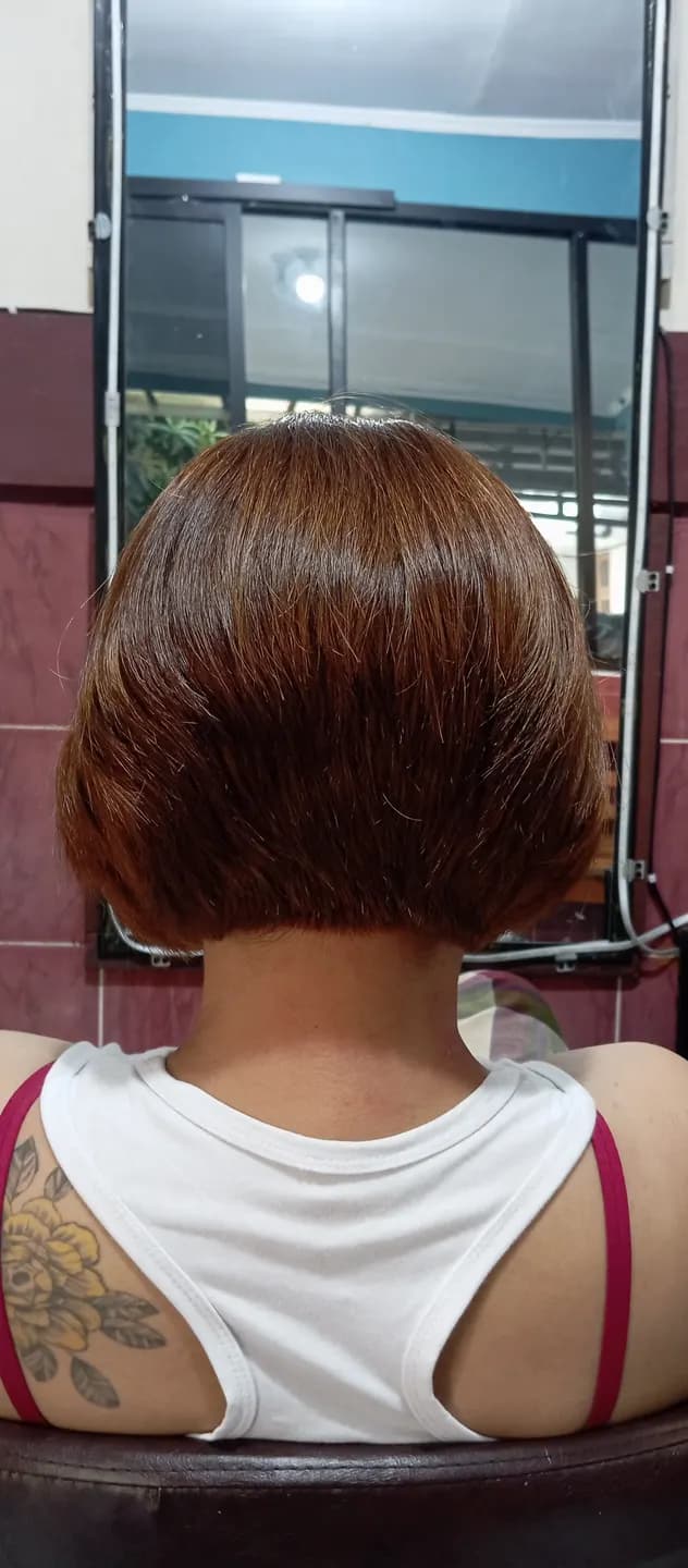 Gaya rambut dengan model cuttingan bob cocok buat kalian yg pengen leher terlihat lebih panjang, di padukan dengan warna brown agar kelihatan lebih fresh